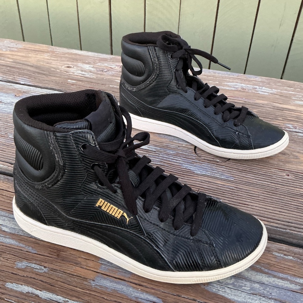 PUMA Women Black and Gold High-Top Sneakers Athletic Shoes Size 7.5
